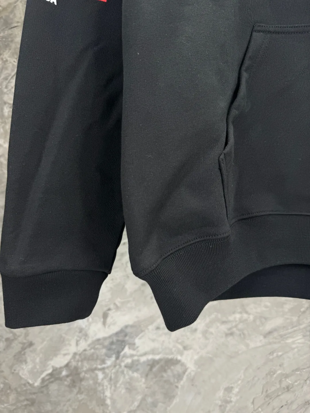 BALENCI*GA New Arrival Balenciaxx . . . 460g Same Style -Color：Black White -SIZE：Xs S M L 8957#